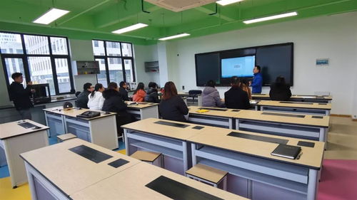 人工智能教學培訓會議在湖南省智慧教育裝備展示體驗中心成功舉辦，聚焦營利性民辦職業技能培訓機構發展